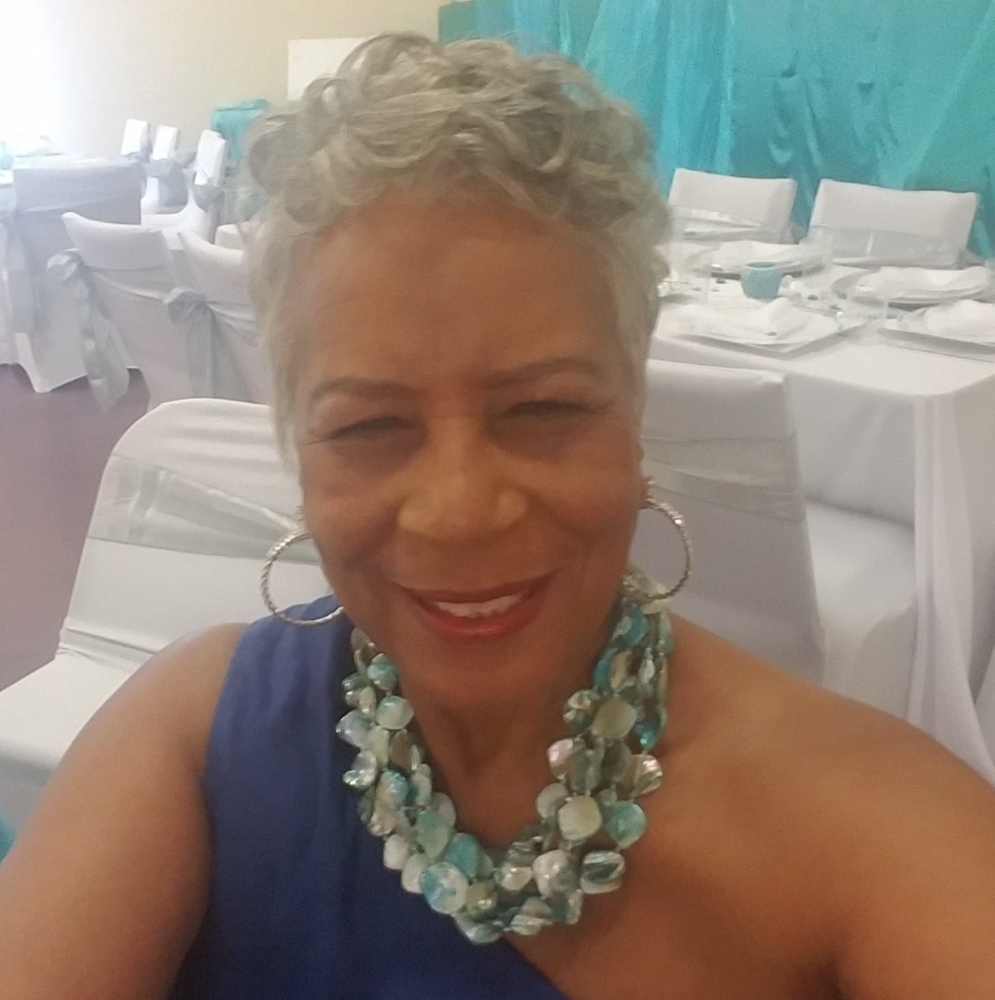 Meet your Posher, Luella